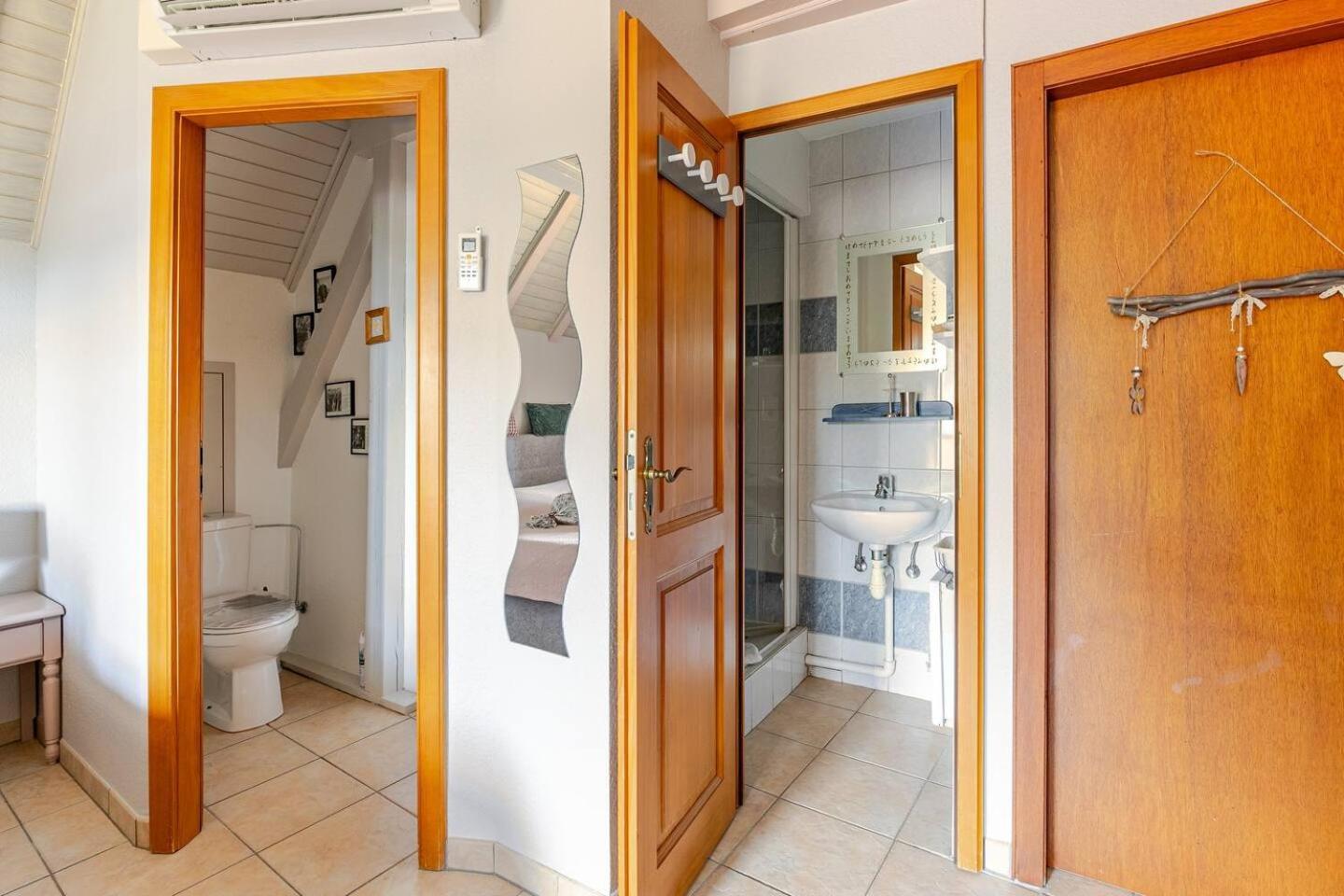 Chambre Du Vigneron - Domaine Leon Bleesz Reichsfeld Exteriör bild