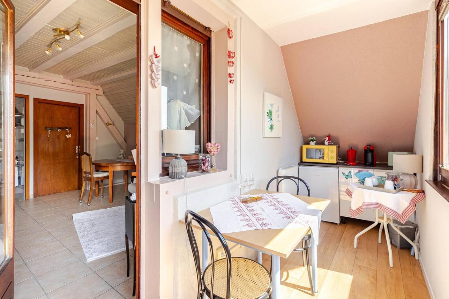Chambre Du Vigneron - Domaine Leon Bleesz Reichsfeld Exteriör bild